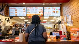 Major Popeyes franchisee with over 130 locations files for bankruptcy